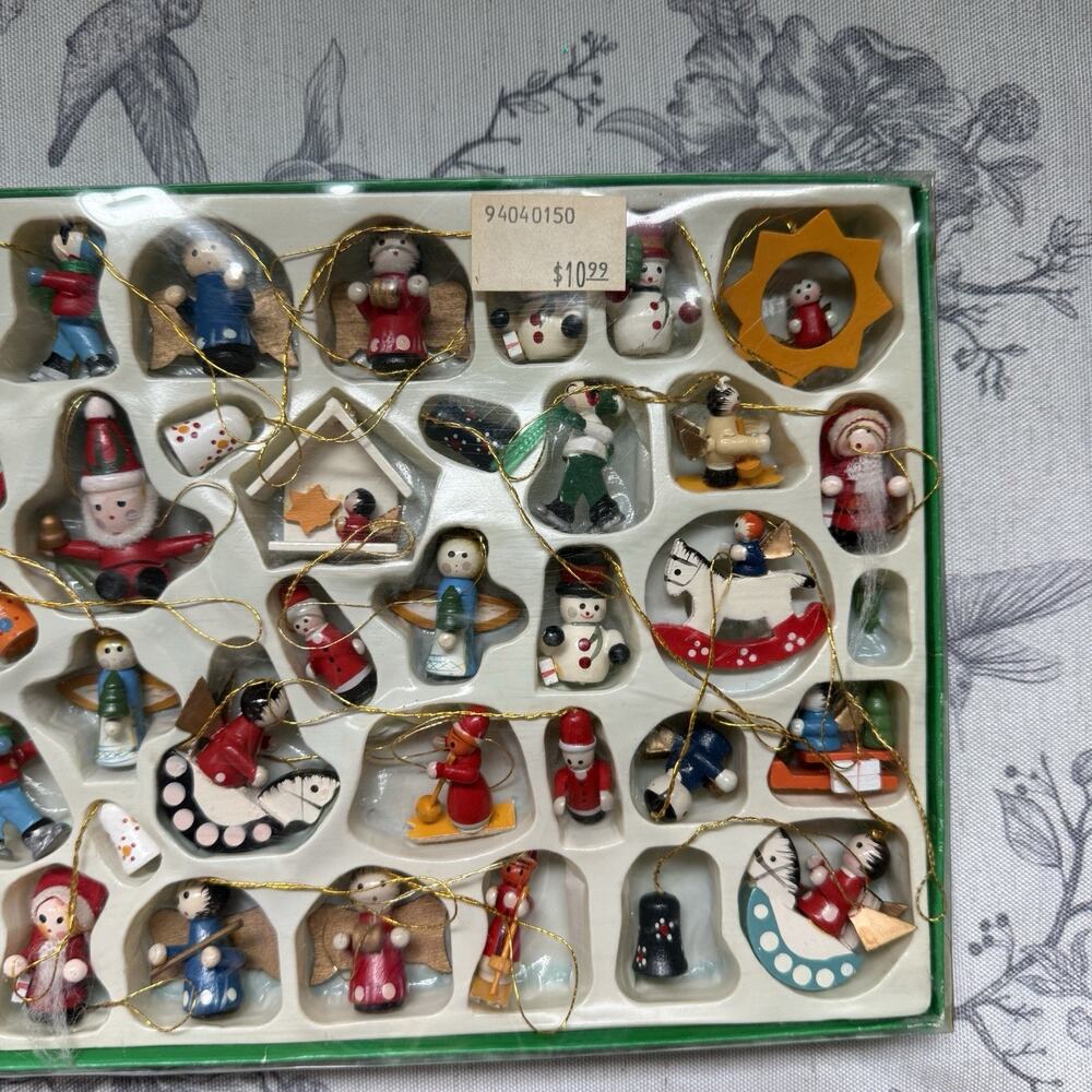 Vtg Kurt Adler Mini Wooden Holiday Ornament Set of 48 Christmas Decor Tiny - Picture 5 of 7